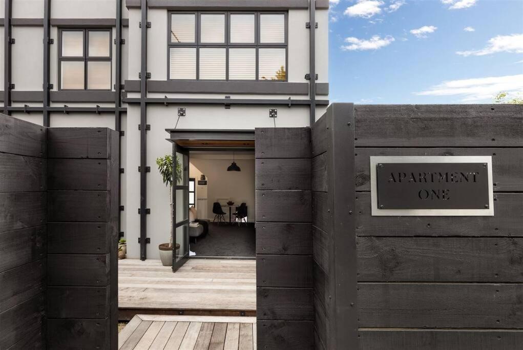 Apartment 1 - Haddin Court - Executive One Bedroom Blenheim Exterior foto
